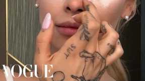 Ariana Grande's Button Nose Makeup Trick